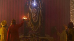 Ayodhya in euphoria as Ram Lalla's forehead illuminates with 'Surya Tilak'